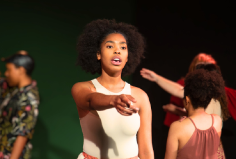 Direcao-e-Atuacao-qcm6uvb2mb1xms29z4a8w9rgobuc2aujubcxddzq4g